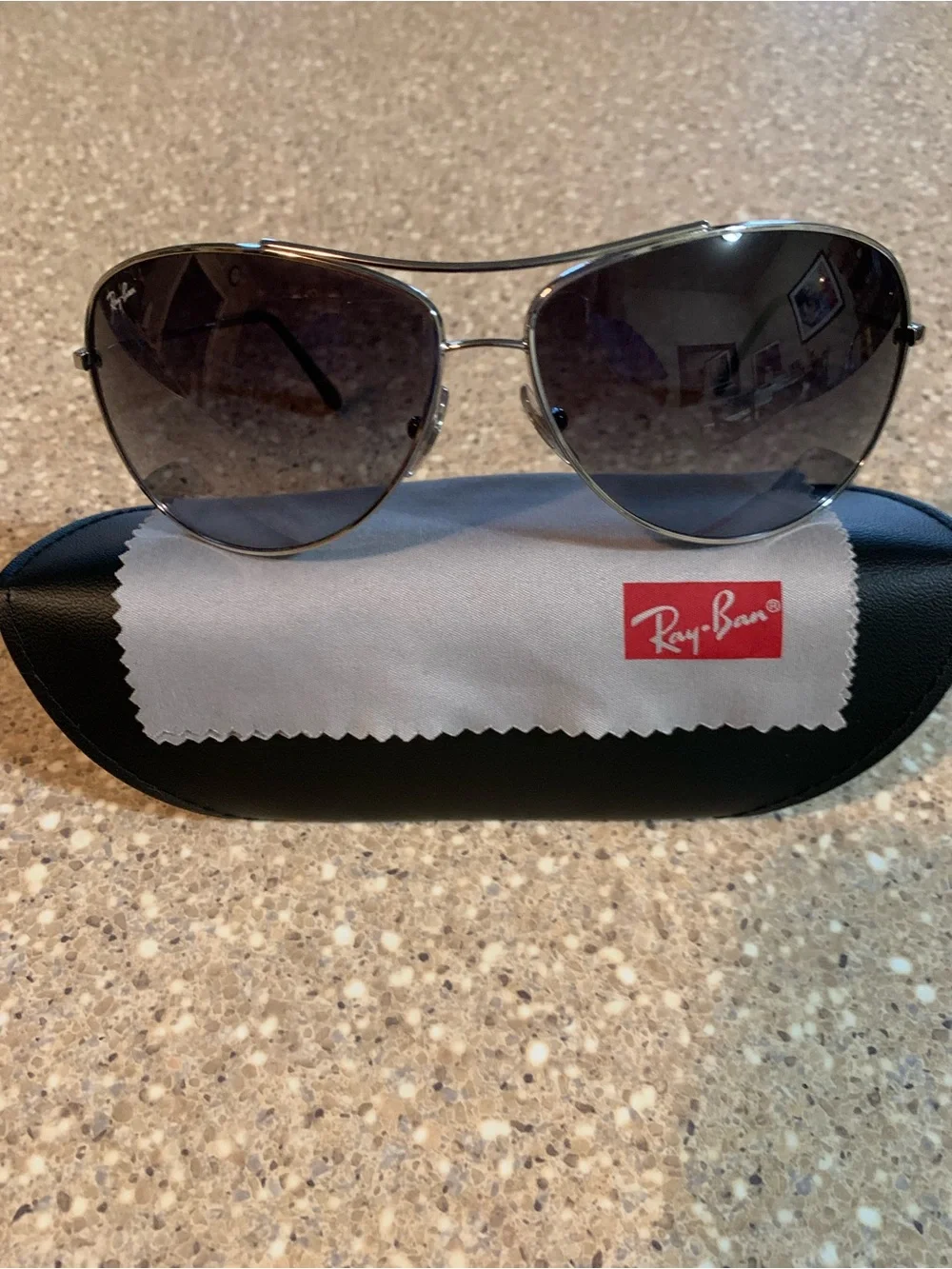 Ray-Ban Men’s Aviator Sunglasses - Silver Frame with Black Gradient Lenses